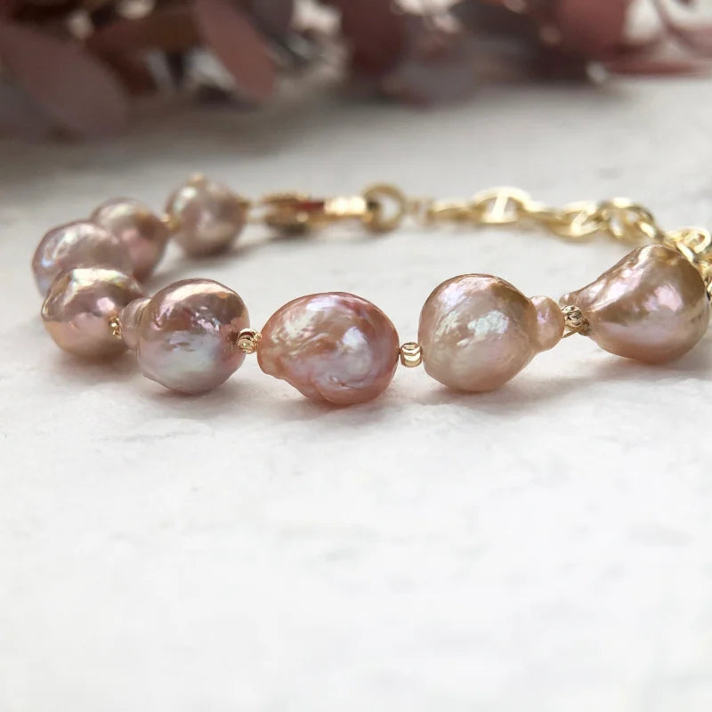 Bracelet de perles baroques roses