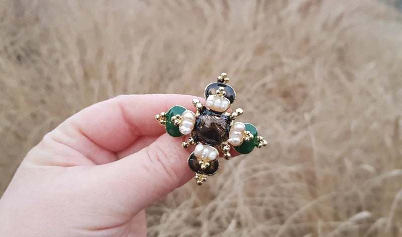 Broche Baroque Croix Trèfle