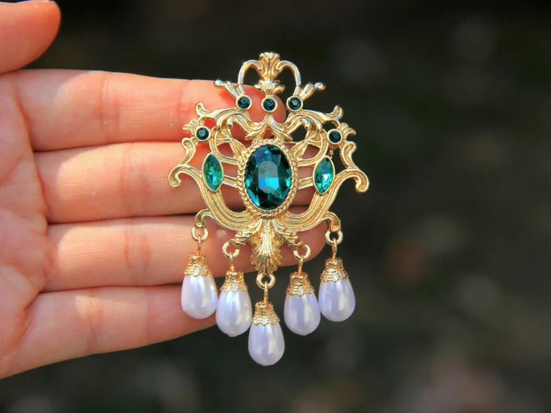 Broche Baroque Dentelle Vert Emeraude