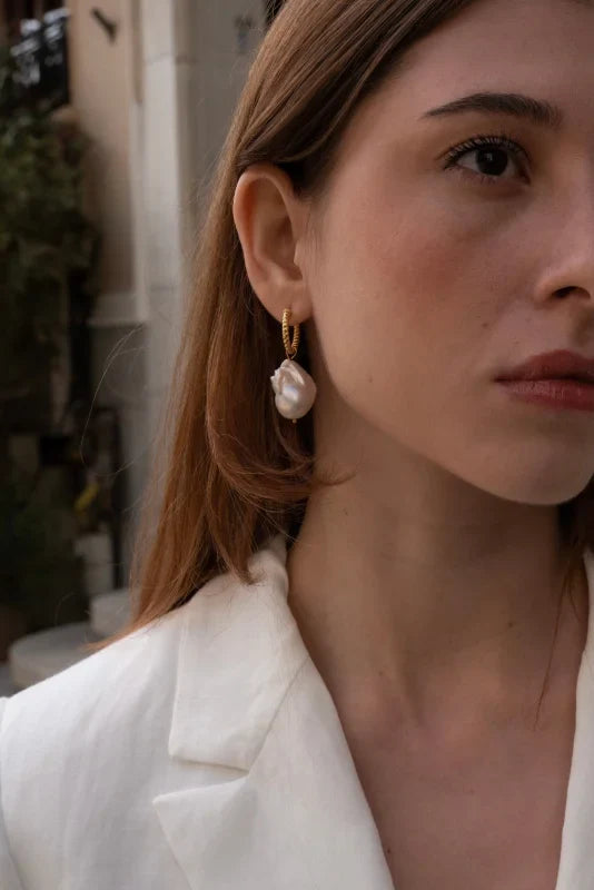 Grandes boucles d’oreilles en perles baroque