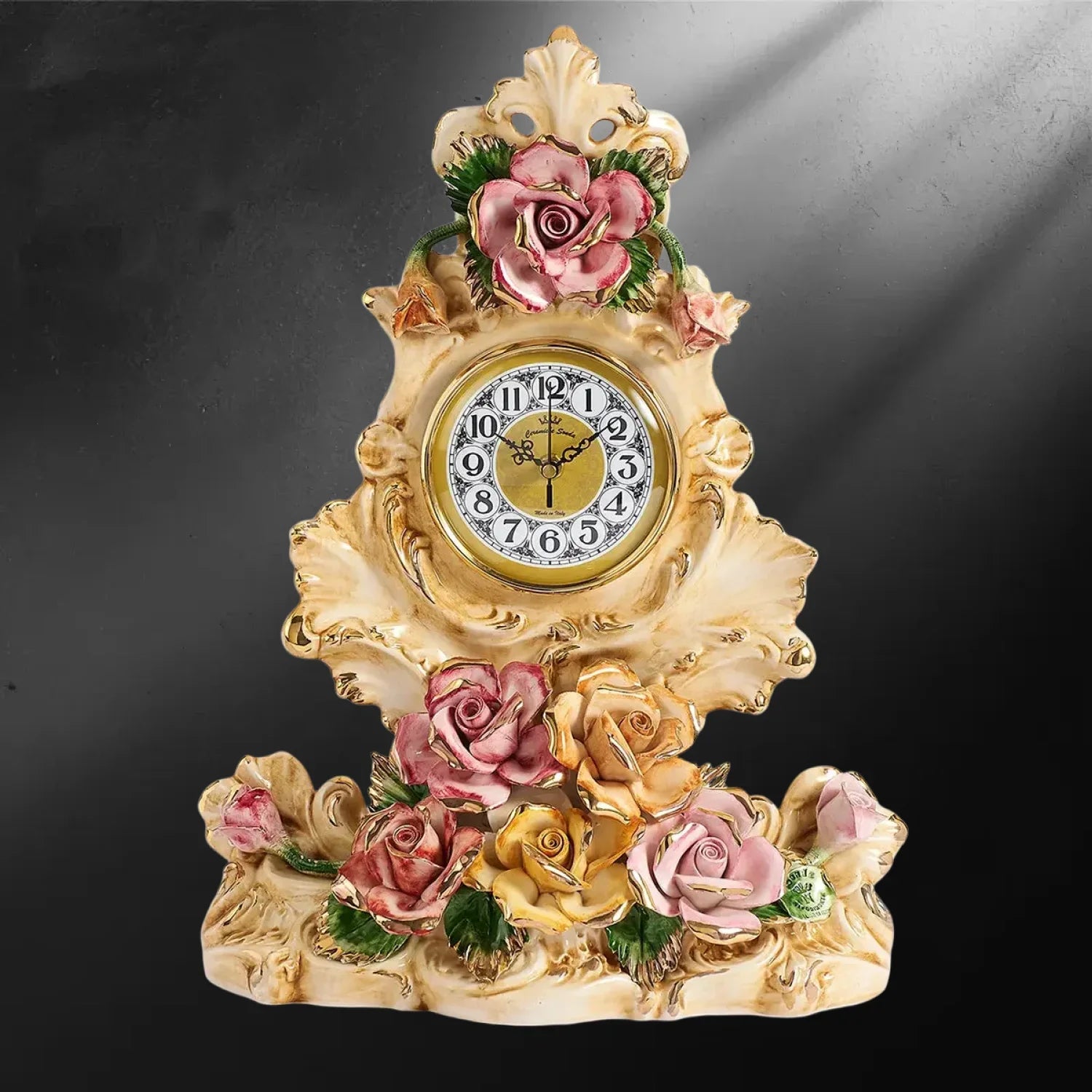 Horloge de cheminée porcelaine de Capodimonte aux roses style rococo - Horloge de cheminée porcelaine Capodimonte roses