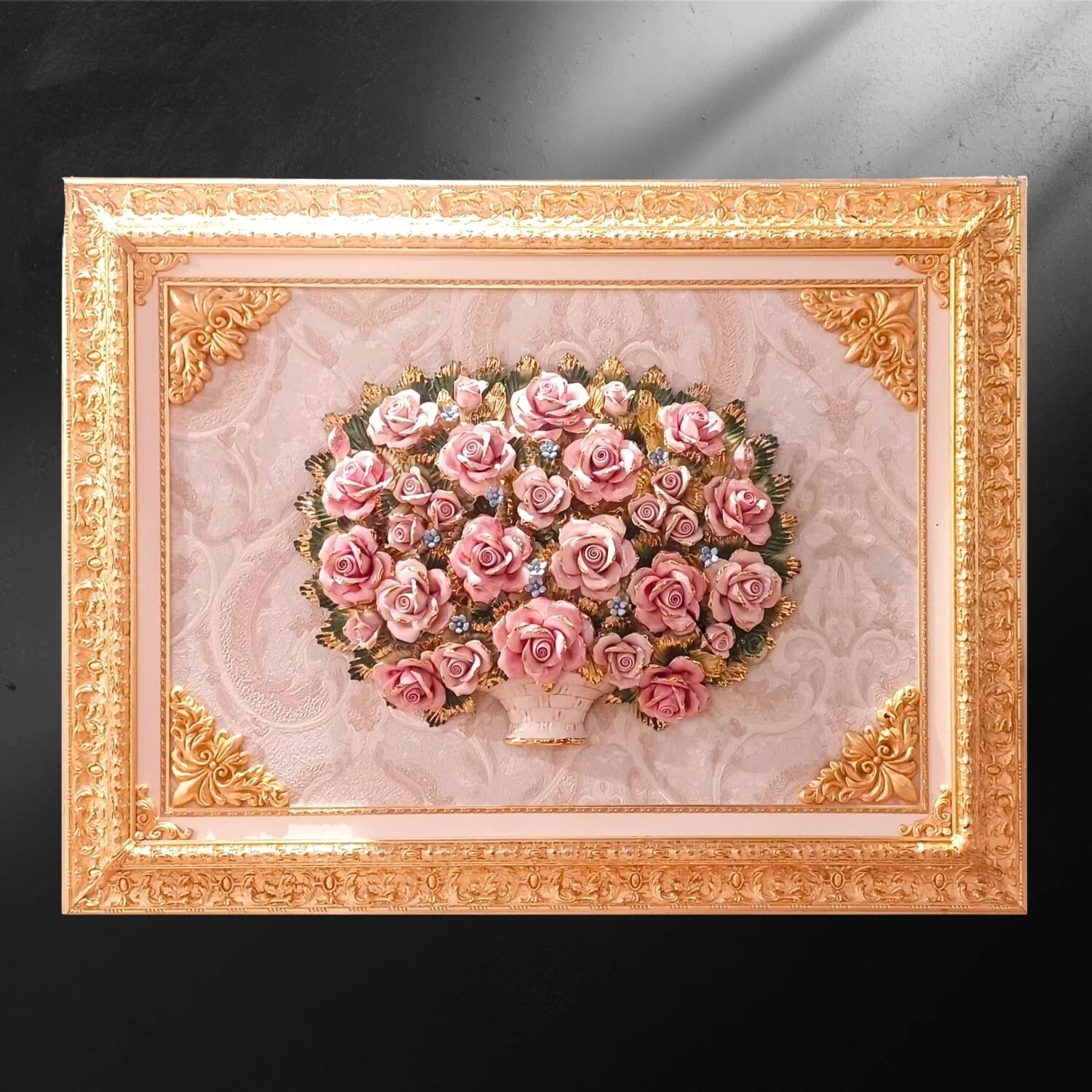 Tableau mural rectangulaire rococo baroque en porcelaine de Capodimonte - La danse des roses - Tableau rococo baroque horizontal