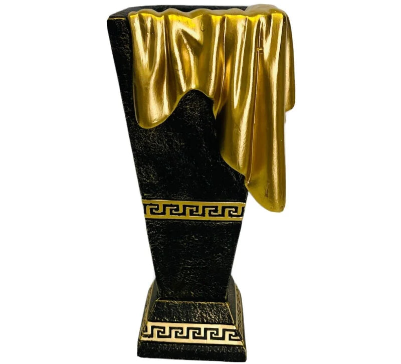 Vase baroque noir napperon or