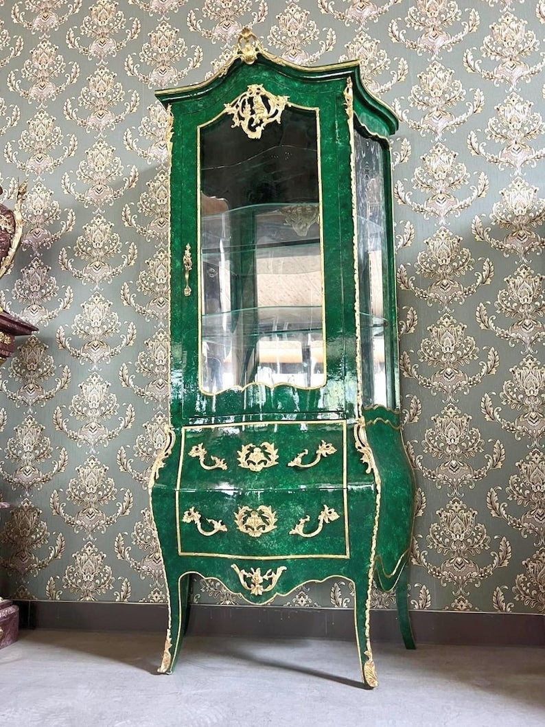 vitrine-baroque-galbee-style-louis-XV-napoleon-vert-malachite