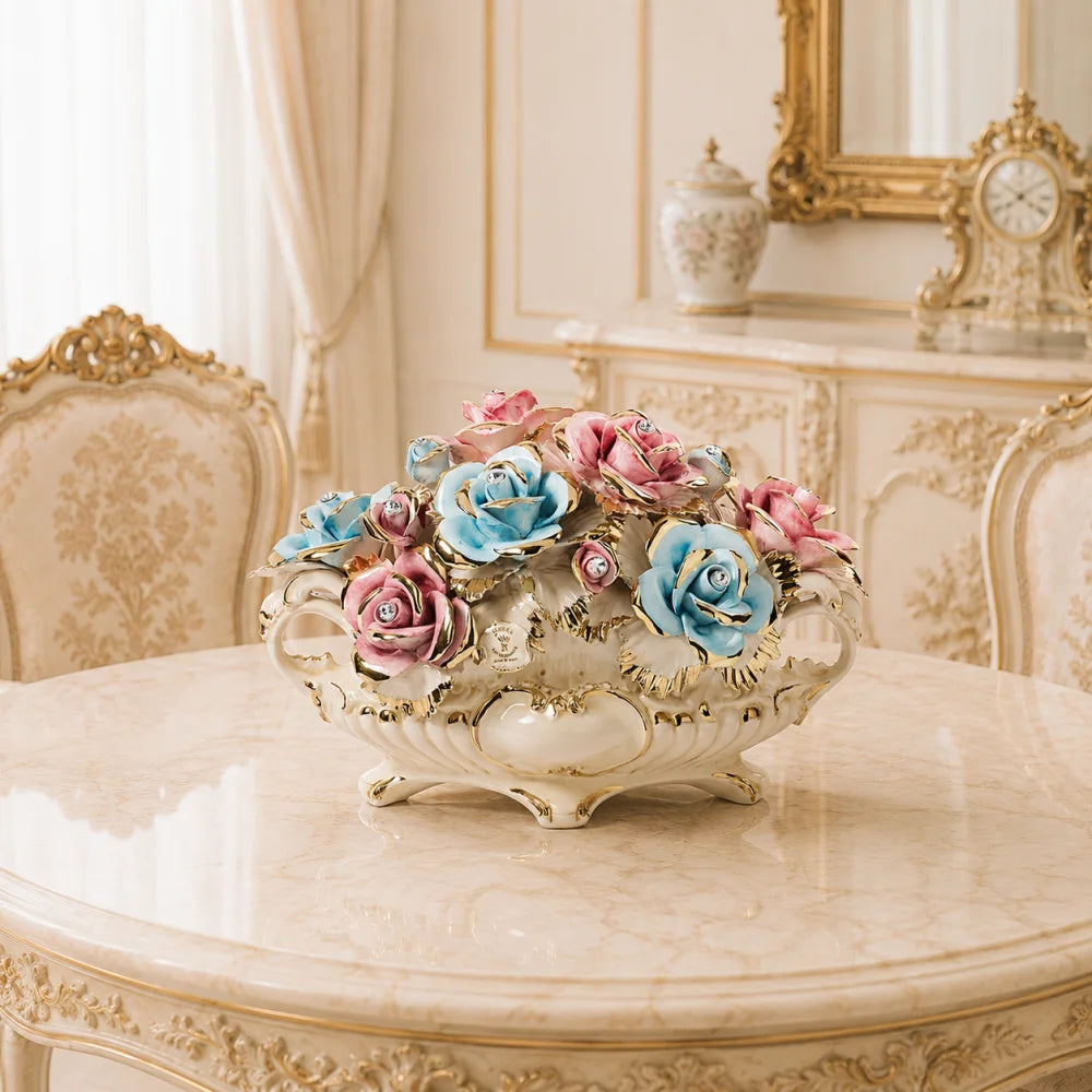 centre-de-table-roses-bicolores-pour-salle-a-manger-baroque / centre de table rococo baroque pour appartement parisien
