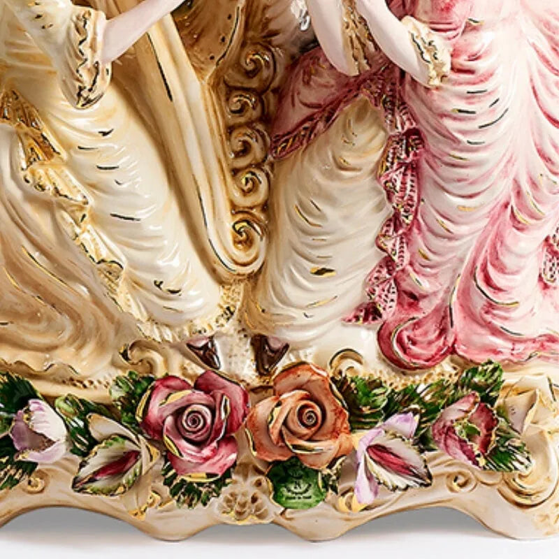 pied de lampe baroque en ceramique avec des roses et au feuillage poinçonné N de capodimonte