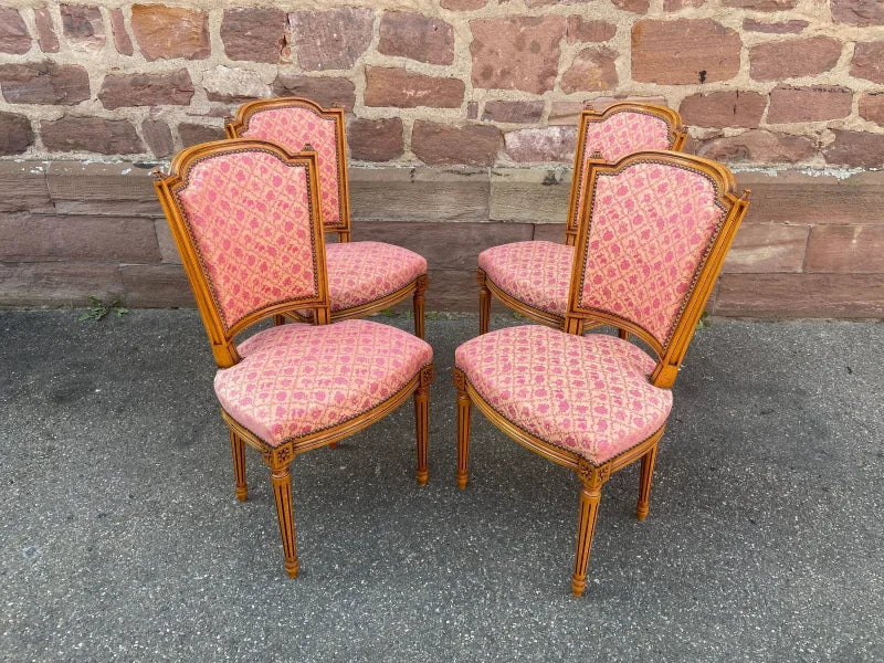 Set de 4 élégantes chaises baroques